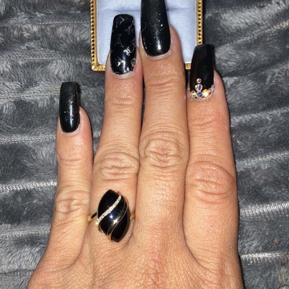 EFFY™️ 14KT Gold 7 carat Onyx Ring - Picture 6 of 7